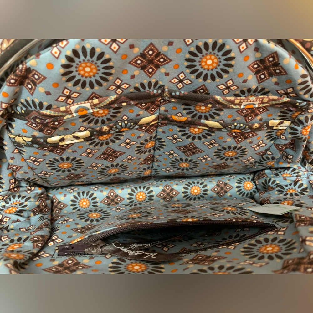 Vera Bradley Shoulder Bag with Retired Canyon Pattern and Kiss-Lock Closure - Picture 11 of 14